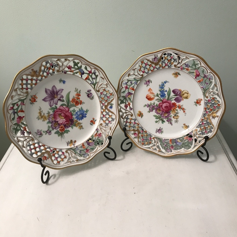 Schumann Dresden Art Bavaria 2 plates 8.5”